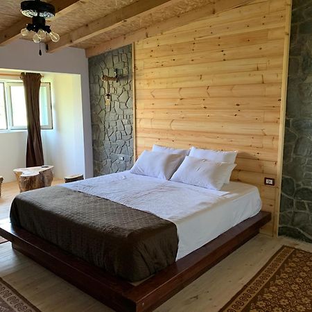 Hotel Devi Erseke 外观 照片